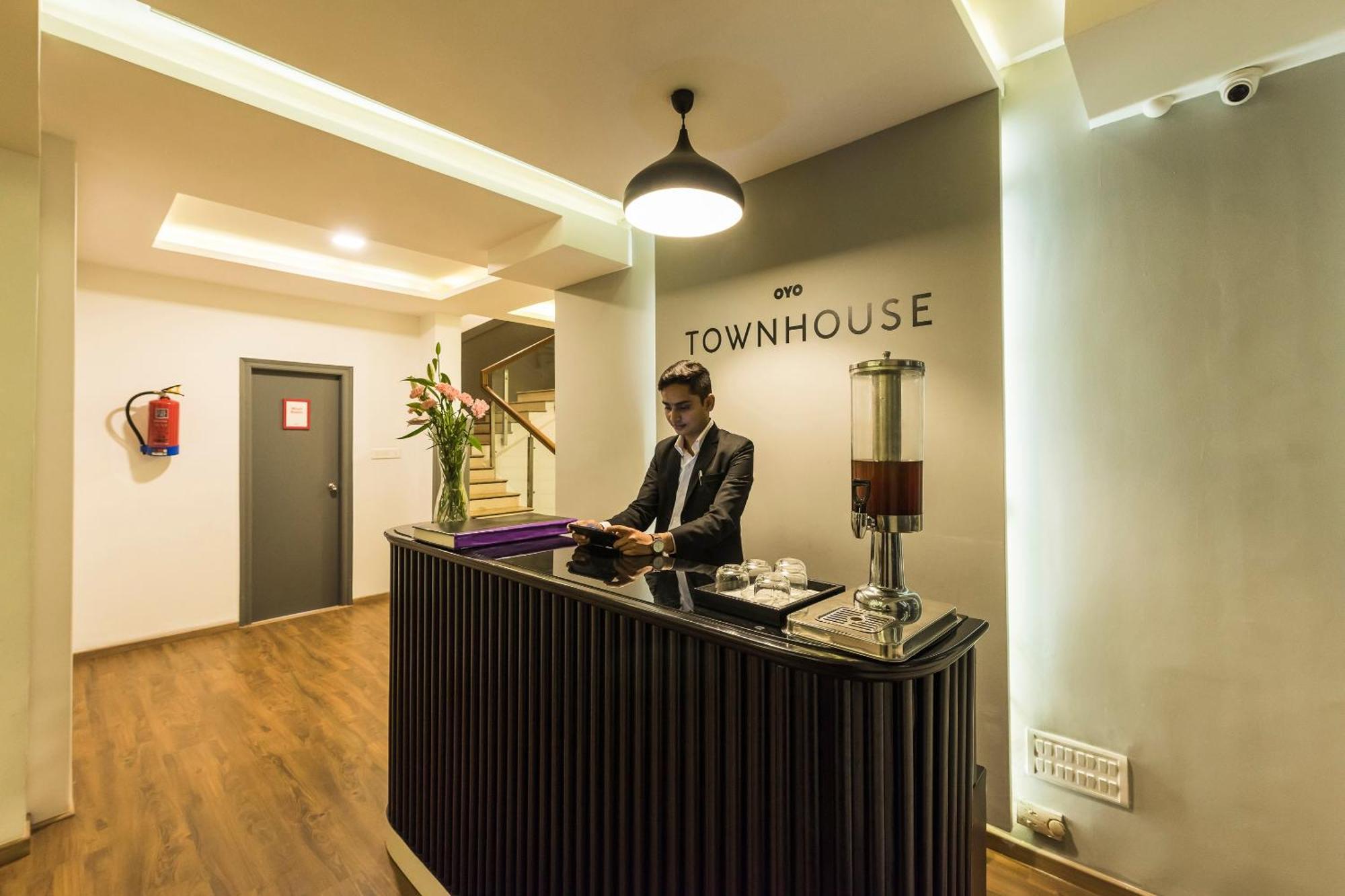 Super Townhouse Mg Road,บังกาลอร์ ภายนอก รูปภาพ
